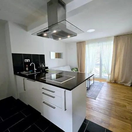 Apartment Elegantes Riverside Cologne
